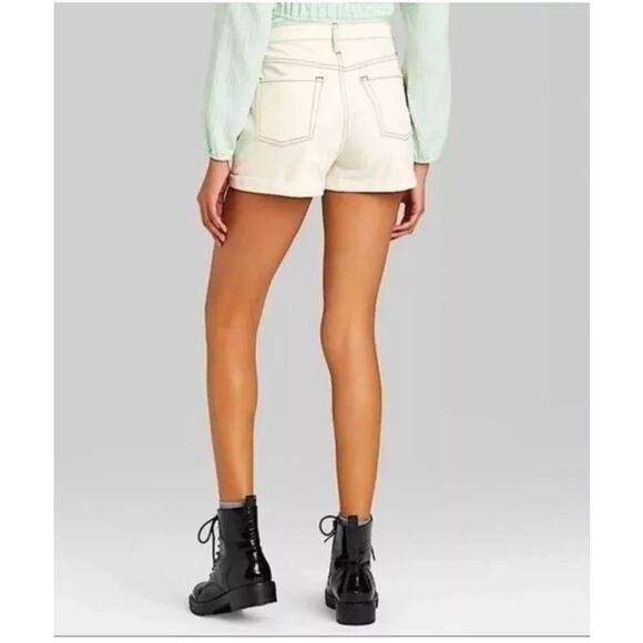Wild Fable Women's Cream High Rise Rolled Cuff Denim Shorts‎ Size 6 R NEW - Picture 3 of 10